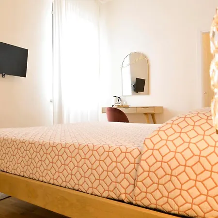فندق مبيت وإفطار Relais Dell'ussero Centro 3*