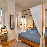 Relais Dell'ussero Centro فندق مبيت وإفطار 3*