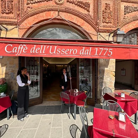 Bed & Breakfast Relais Dell'ussero Centro *