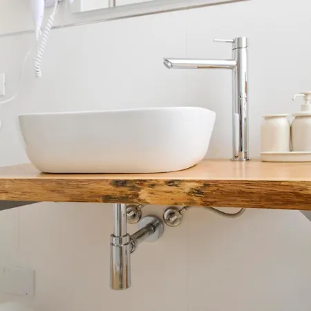 Relais Dell'ussero Centro Bed and Breakfast