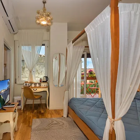 Relais Dell'ussero Centro 3*