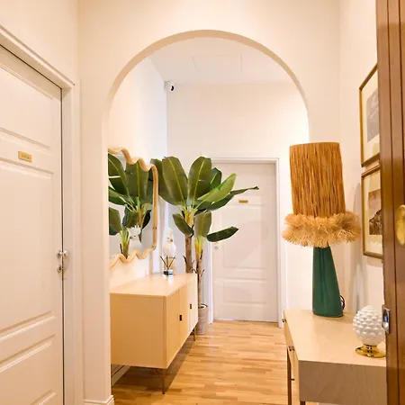 Relais Dell'ussero Centro 3*